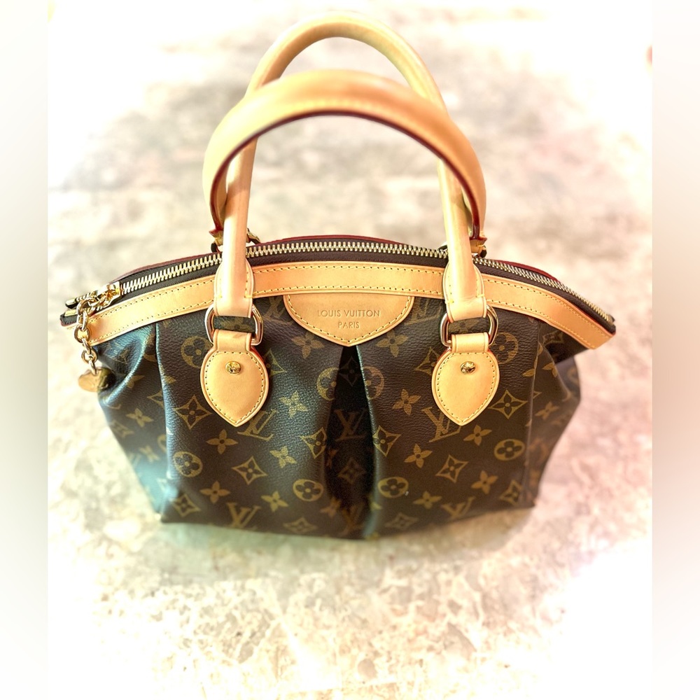 Louis Vuitton Tivoli PM Bag